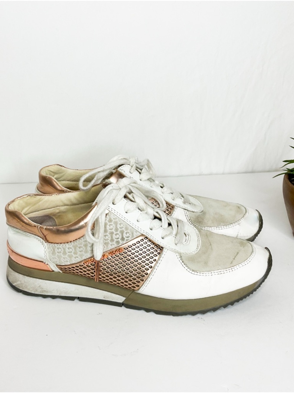 MICHAEL KORS Women's White and Rose Gold Casual Sneakers - Picture 2 of 10
